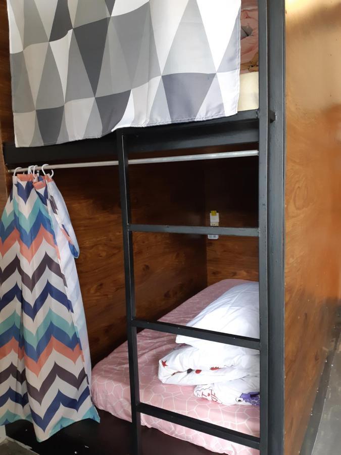 Siril Guesthouse Hostel Нувара-Елія Екстер'єр фото