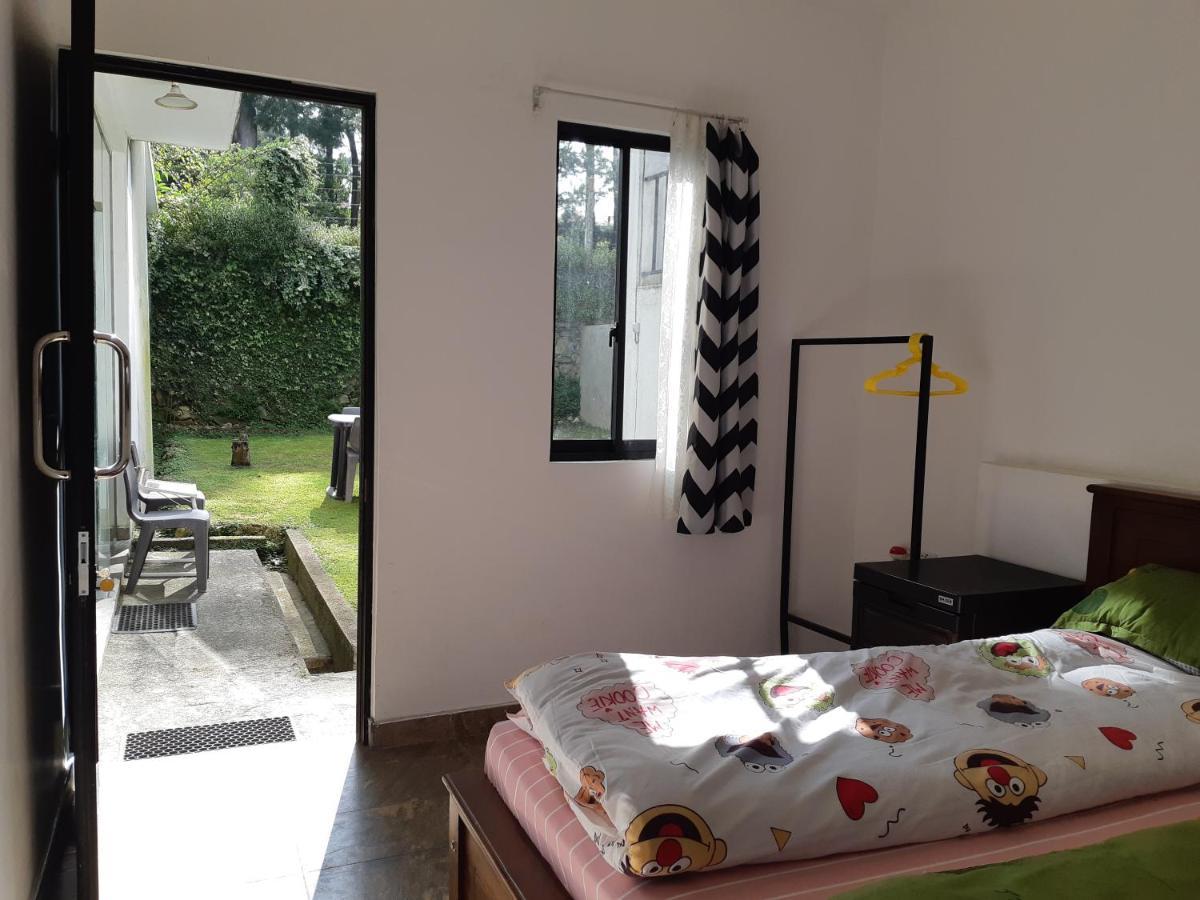 Siril Guesthouse Hostel Нувара-Елія Екстер'єр фото