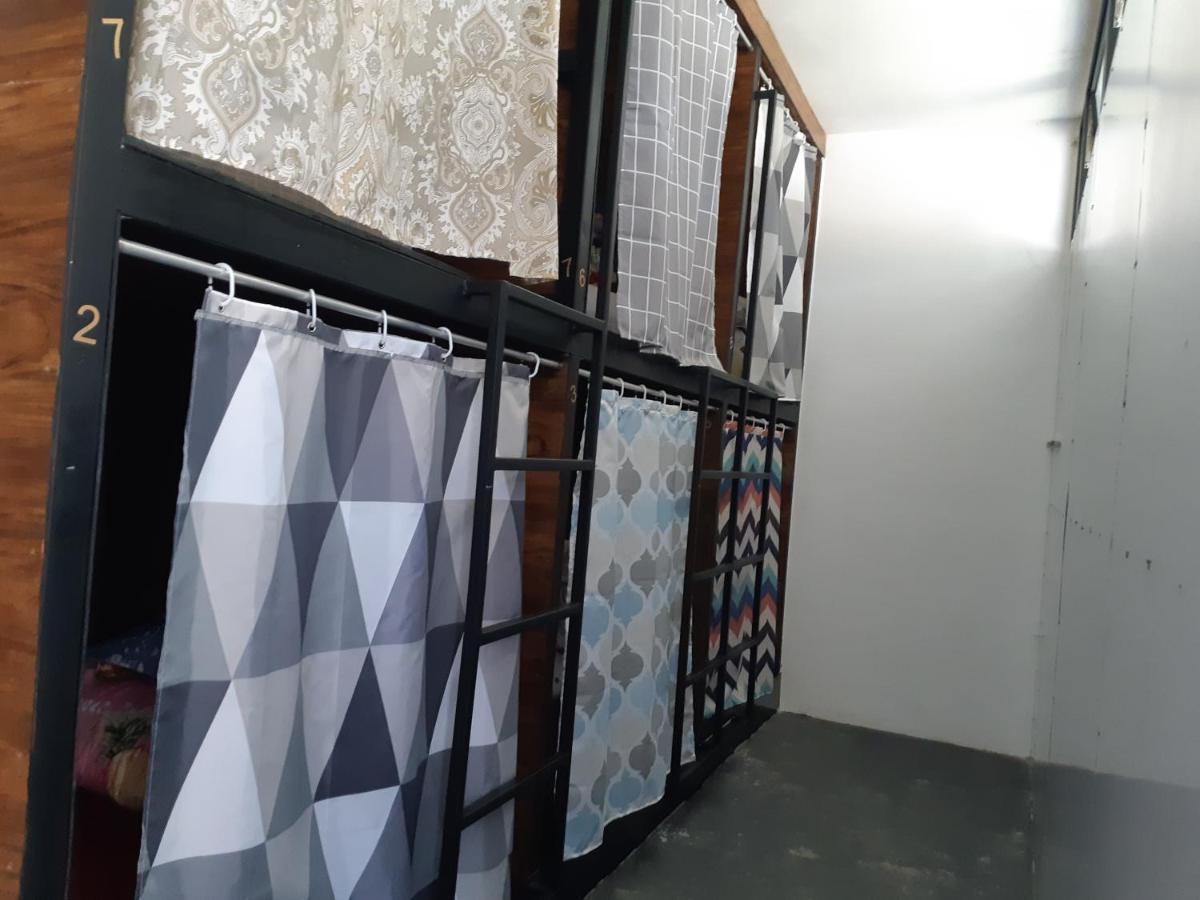 Siril Guesthouse Hostel Нувара-Елія Екстер'єр фото