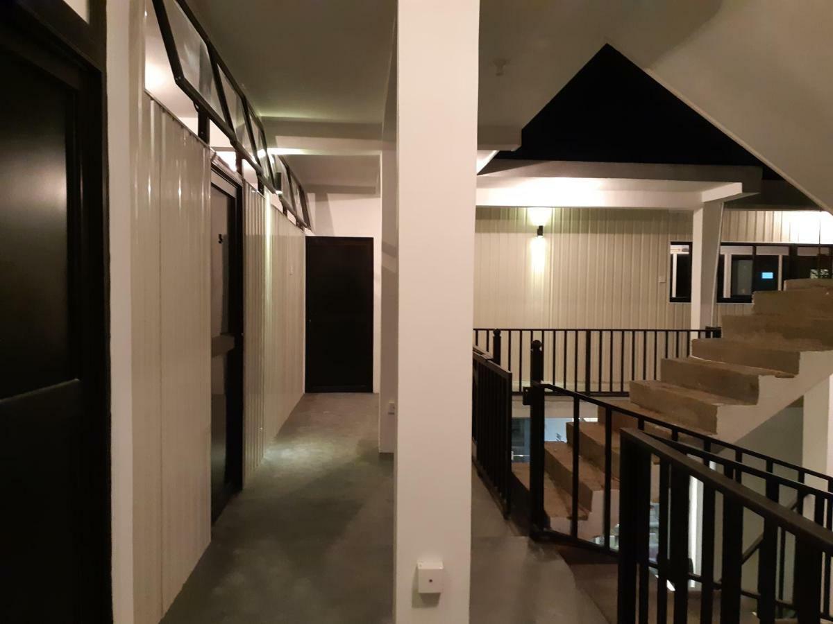Siril Guesthouse Hostel Нувара-Елія Екстер'єр фото